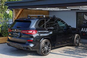 BMW X5 xDrive40i M-Paket A/T - 7