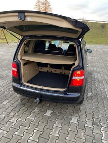 Volkswagen touran 1.9 TDI DSG automat - 7