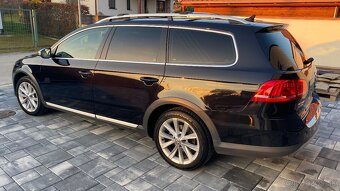 Volkswagen Passat Alltrack 2.0 TDI Bi-XENON,DSG,Dynamic Ligh - 7