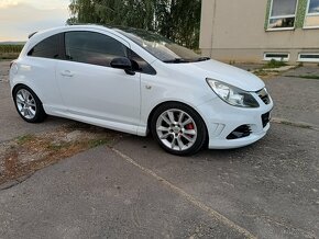 Opel Corsa D 1.6 turbo GSI - 7