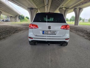 Volkswagen Touareg 4.2 TDi R-LINE 2015 - 7