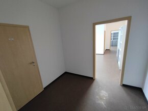 Kancelárie, administratívne priestory / 82m2 / - Bytča - 7