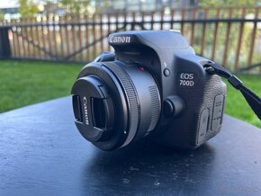 Canon EOS 700D - 7