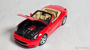 Hot Wheels Elite 1:18 Ferrari California - 7