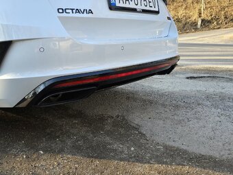 Škoda Octavia Combi 2.0 TSI RS DSG - 7