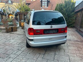 Volkswagen Sharan 85kw 7-miestne - 7