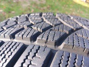 215/60 r17 zimne pneumatiky - 7