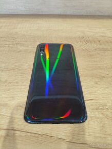 Samsung Galaxy A50 dual SIM - 128GB/4GB RAM super stav - 7