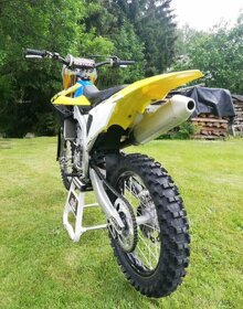 Suzuki RMZ 450 - 7