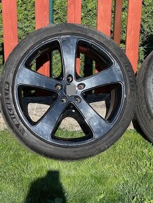 22 palcové disky +nízkoprofilové Michelin Pilot Sport 285/35 - 7