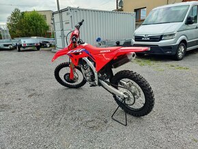 HONDA CRF 250 R (2024) - 7