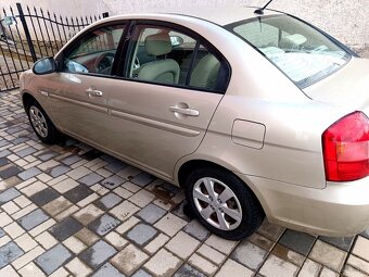 Hyundai accent - 7