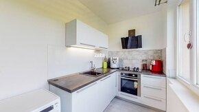 Nad Jazerom  pekný 3-izbový byt ul. Jenisejská, 67 m²,loggia - 7