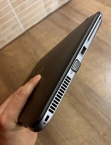 HP EliteBook 820 / i7-4600U / 8GB RAM / 240GB SSD / 12.5" - 7