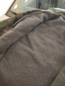vojenský kabát s odjimatelnou vložkou kozusinou a kapucňou - 7