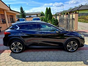 Infiniti Q30 2,2D 125kW AWD 4x4 Priemium Lux - 7