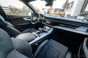 Audi Q8 55 TFSI Quattro 2022 /S line/4zóny/HUD/B&O/Tažné/DPH - 7