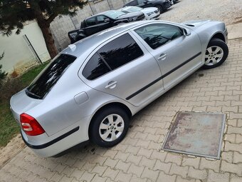 Škoda Octavia II 1.8 TSi Ambiente M6 160k (benzín) kup. SR - 7