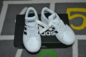 Tenisky kožené ADIDAS v.30,5...19,5cm - 7