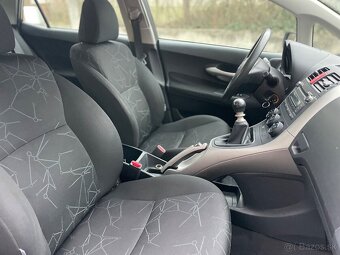 Toyota Auris 1.33 VVTi - 7