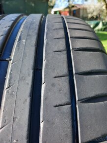 Dvojrozmer  a 245/40 r21 letne pneu - 7