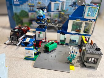 Lego city 60316 - 7