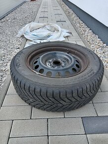 4 kolesá (disky+zimné pneumatiky+puklice) 215/60 R16 - 7