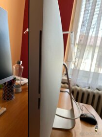 iMac 27-inch Mid 2011 - 7