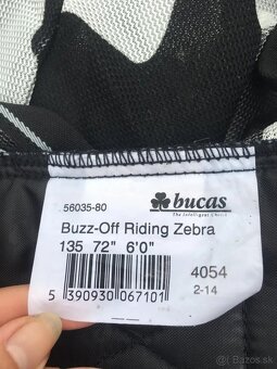 Deka Bucas buzz off riding zebra - 7