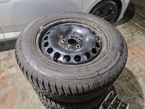 Sada pneu 215/60 r16 - 7