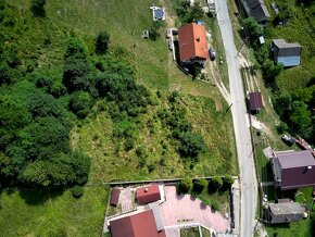 Petrovice - 3392 m2 STAVEBNÝ POZEMOK NA RD pri Bytči - 7