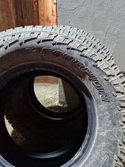 Pirelli 265/70 r16 - 7