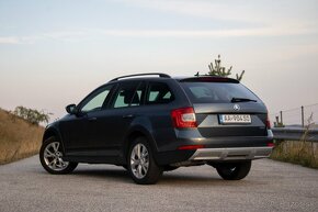 Škoda Octavia Combi 2.0 TDI Scout 4x4 DSG - 7