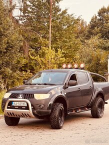 Mitsubishi L 200 doublecab 131 KW - 7