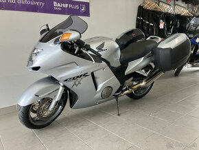 Honda CBR 1100 BlackBird - 7