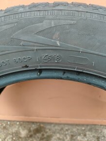 Predám zimné pneu Nokian WRD4  205/55 r16 - 7