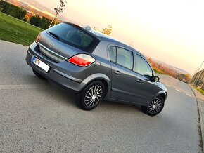 Opel Astra H 1.4 16V kúp. v SR - 7