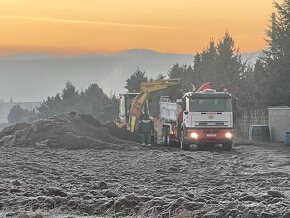 Iveco 6x4 trojstranný vyklapač + Hydraulicka ruka - 7