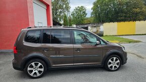 Volkswagen Touran Cross 2.0 TDI CR 103kw DSG Highline - 7