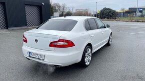 Škoda Superb 3.6 benzín 4x4 DSG r.v. 2013 - 7