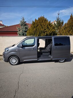 Toyota proace verso 2.0 8 at Family - 7