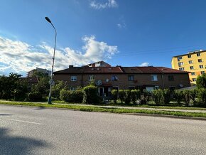 PREDAJ, 2 IZBOVÝ BYT V BAŤOVOM DOME, SVIT  94990,-EUR - 7