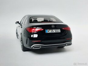 1:18 - Mercedes C-Klasse (2022) - NZG - 1:18 - 7