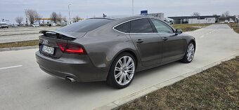 Audi A7 - 7