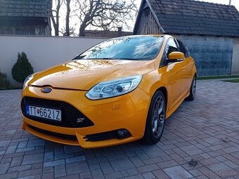 FORD FOCUS ST 2.0i 12/2012 do NEDELE za   9300 ,-EUR - 7