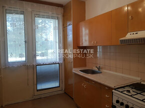 2 IZBOVÝ BYT ROZKVET - POV. BYSTRICA 81 000,- € - 7