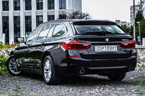 BMW Rad 5 Touring - 520d A/T - 7