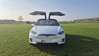 Tesla model X P90D - 7