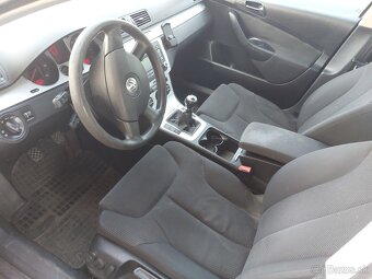 Volkswagen Passat 2.0 TDI Comfortline - 7