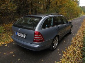 Mercedes Benz C220 - 7